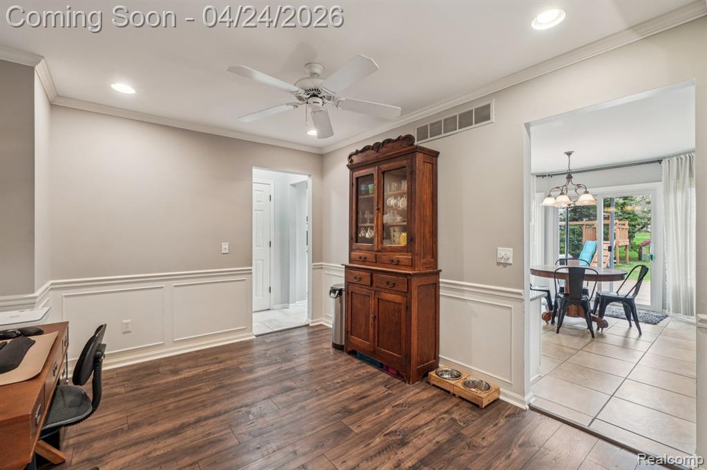 5819 Valley Drive, Clarkston, MI 48348 — Photo 12