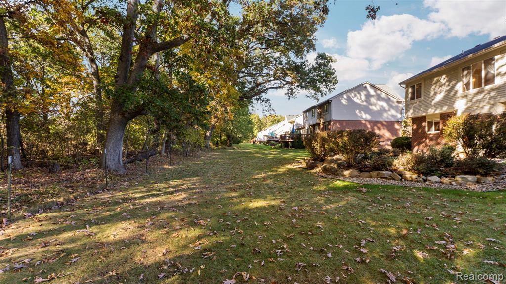 29923 Bradford Drive, New Hudson, MI 48165 — Photo 43