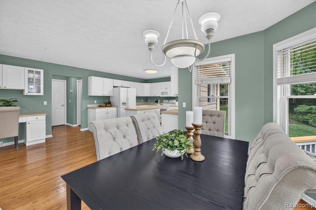 5079 Pinewood Drive, Brighton, MI 48116 — Photo 16
