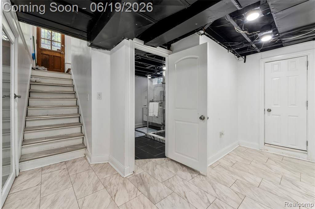 16216 Burgess, Detroit, MI 48219 — Photo 40