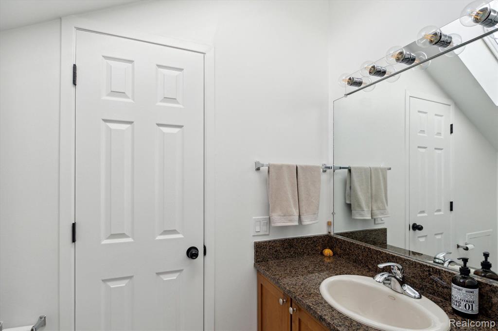 677 E Lincoln Street, Birmingham, MI 48009 — Photo 11