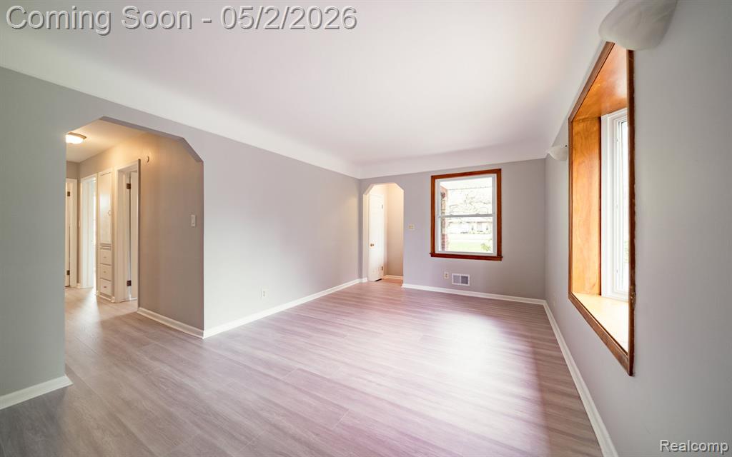 111 Blanche Drive, Troy, MI 48098 — Photo 11