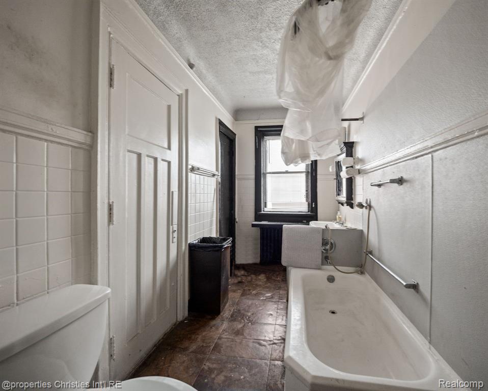 485 E GRAND Boulevard, Detroit, MI 48207 — Photo 19