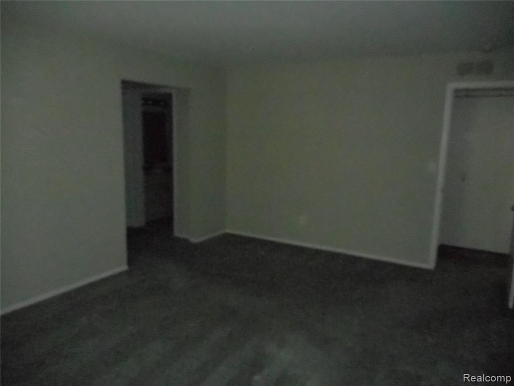 37066 Kirkshire Court, Farmington, MI 48331 — Photo 19