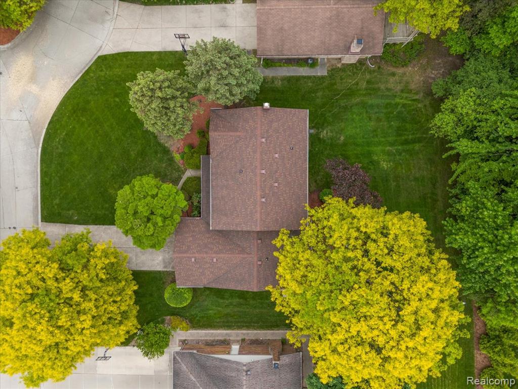 6153 Kiev Street, West Bloomfield, MI 48324 — Photo 6