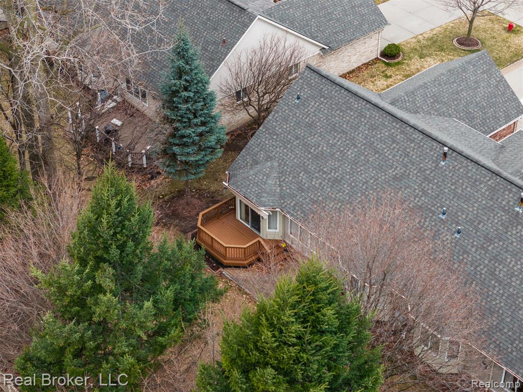 5776 Woodview Drive, 6, Sterling Heights, MI 48314 — Photo 32