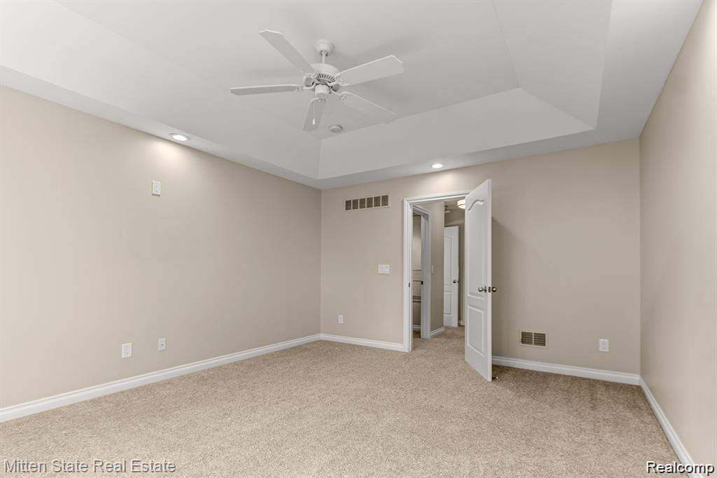 21254 Clayton Drive, Macomb, MI 48044 — Photo 27