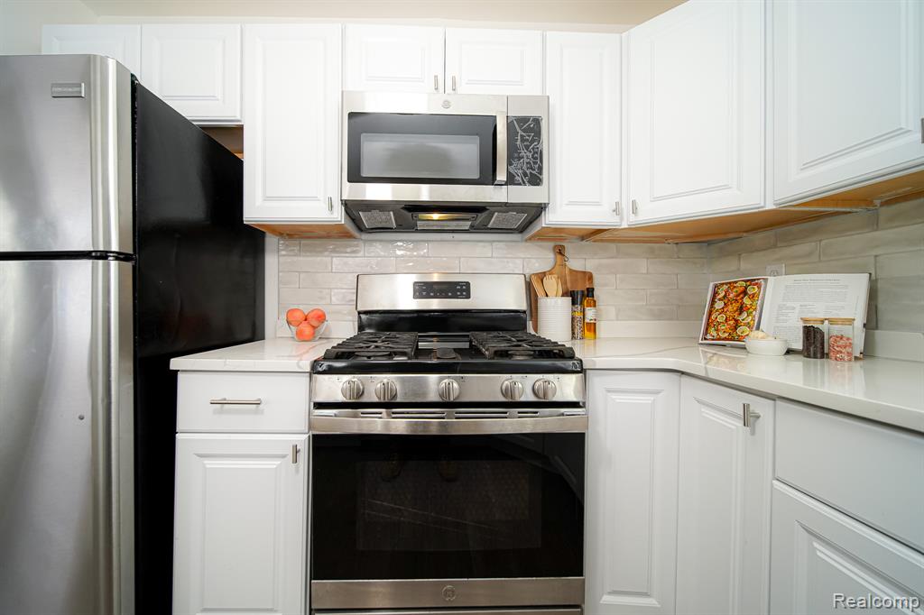 11510 Nottingham Road, Detroit, MI 48224 — Photo 30