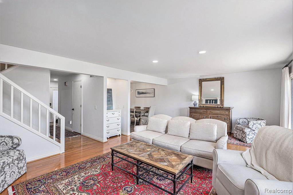 6876 NORTHCREST Way E, Clarkston, MI — Photo 3