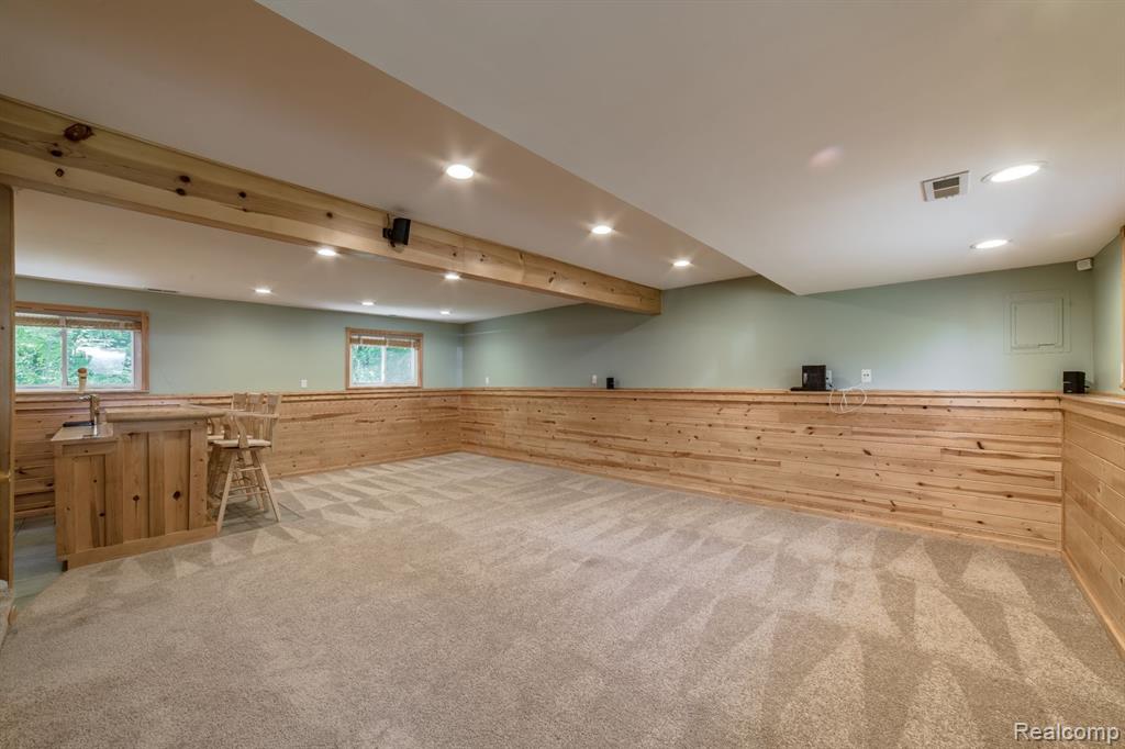 9089 SHERWOOD Drive, Davisburg, MI 48350 — Photo 31