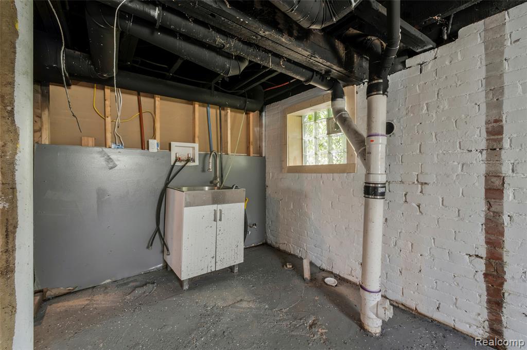 216 Holbrook Street, Detroit, MI 48202 — Photo 46