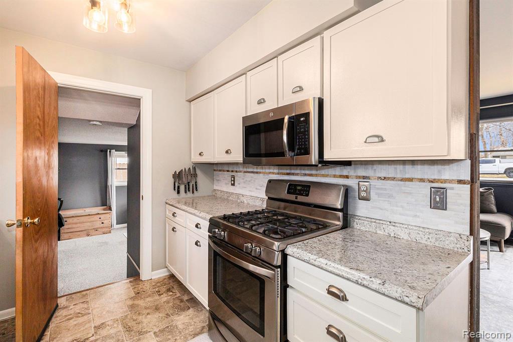 4230 BRISTOLWOOD Drive, Flint, MI 48507 — Photo 5