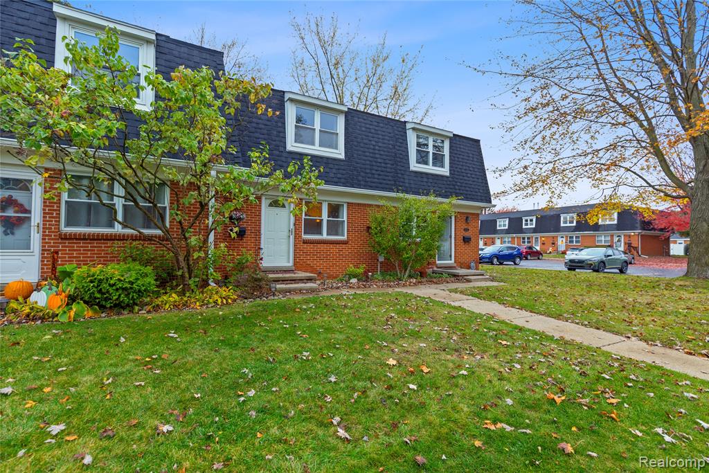 45311 Kensington St., Utica, MI 48317 — Photo 21