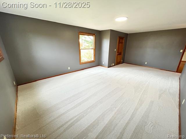 6800 Crestway Drive, Bloomfield, MI 48301 — Photo 32