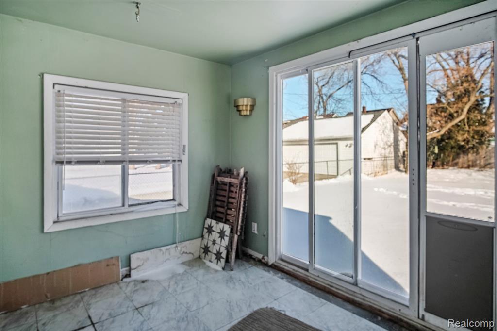 258 Piper Boulevard, Detroit, MI 48215 — Photo 22