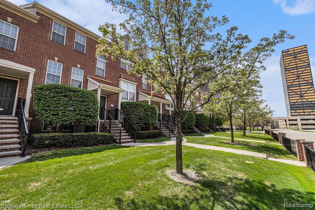 20213 BOARDWALK Boulevard, Southfield, MI 48075 — Photo 6