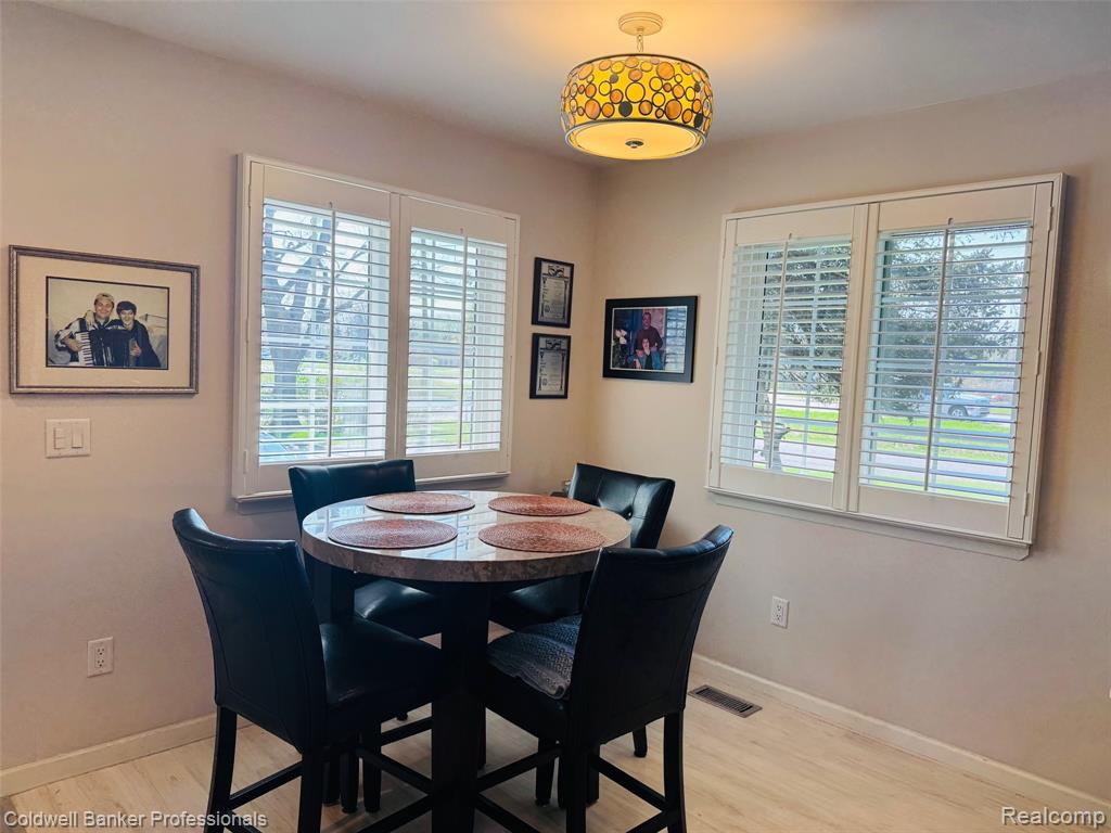 37021 E Aragona Drive, Clinton Twp, MI 48036 — Photo 12