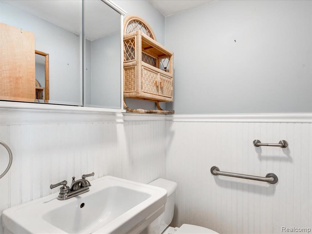 917 Garfield Street, Port Huron, MI 48060 — Photo 18