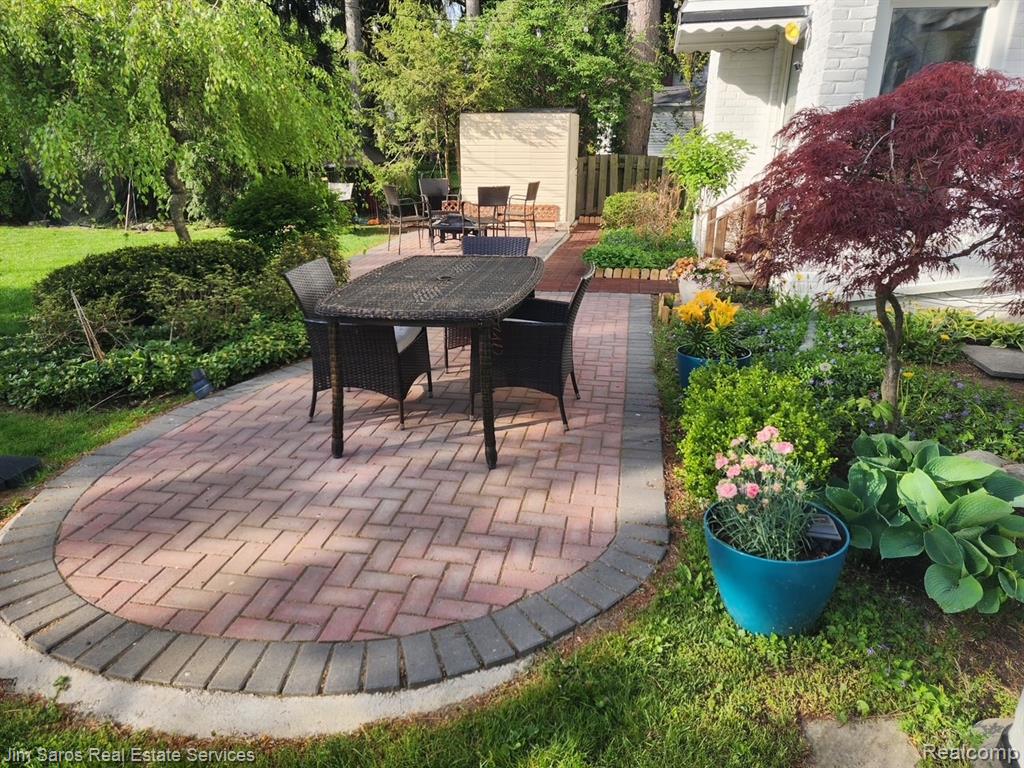 20114 Fairway Drive, Grosse Pointe Woods, MI 48236 — Photo 27