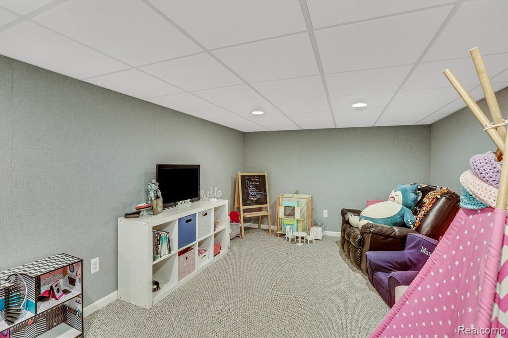 532 Elizabeth Street, Milford, MI 48381 — Photo 25
