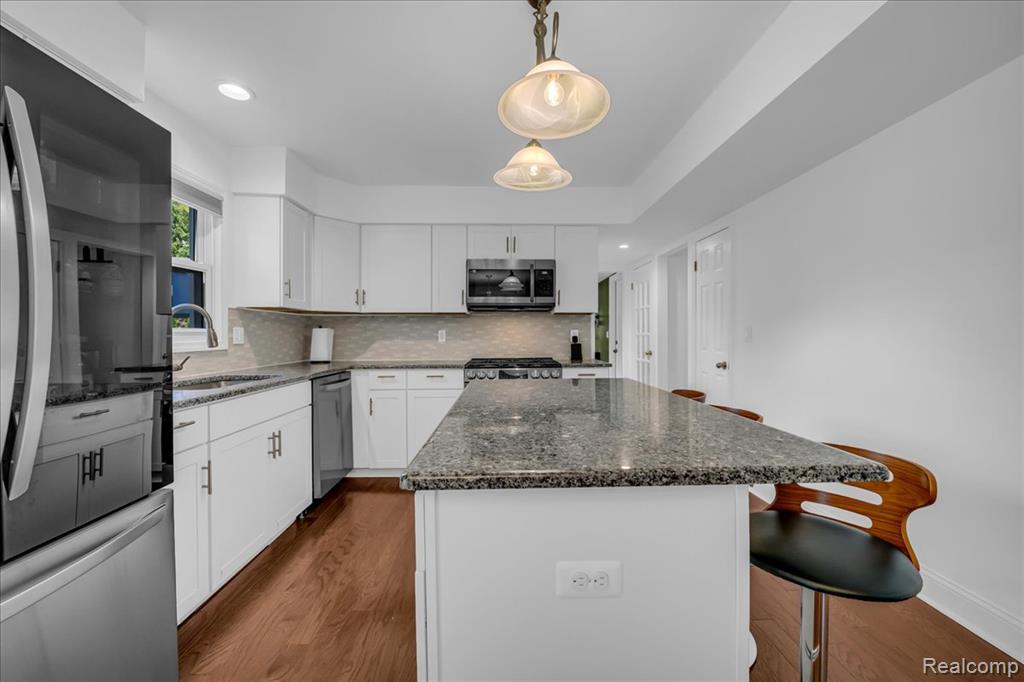 4731 Bramford Drive Bramford Drive, Troy, MI 48085 — Photo 14