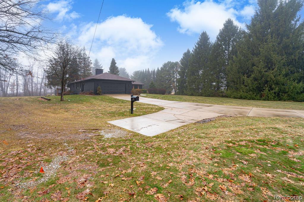 6803 Napoleon Road, Jackson, MI 49201 — Photo 4