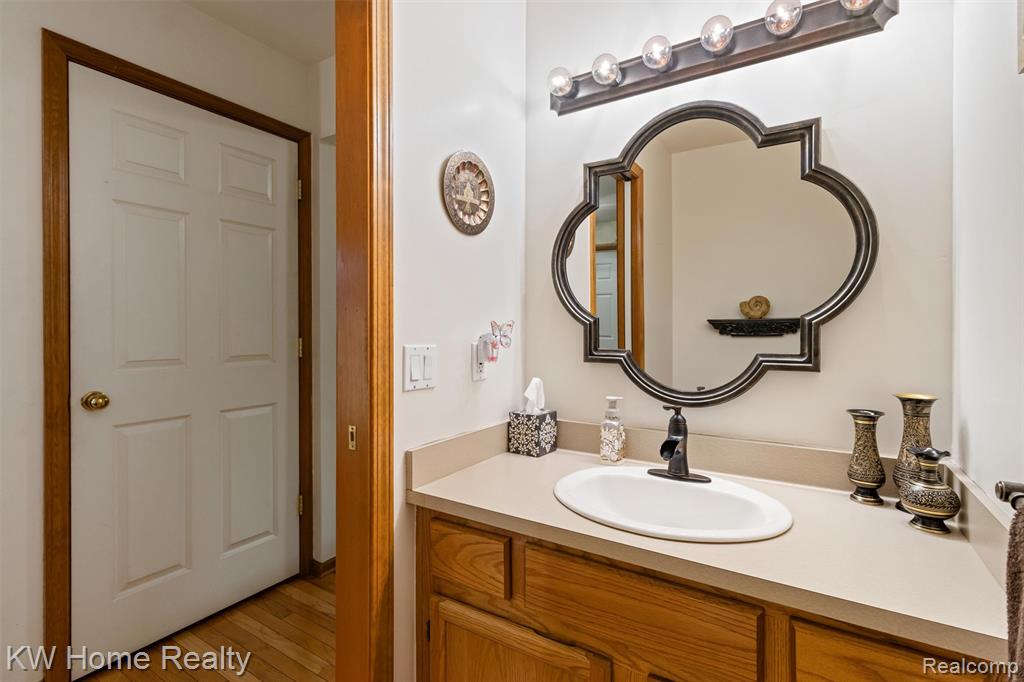 45095 Turnberry Court, Canton, MI 48188 — Photo 17