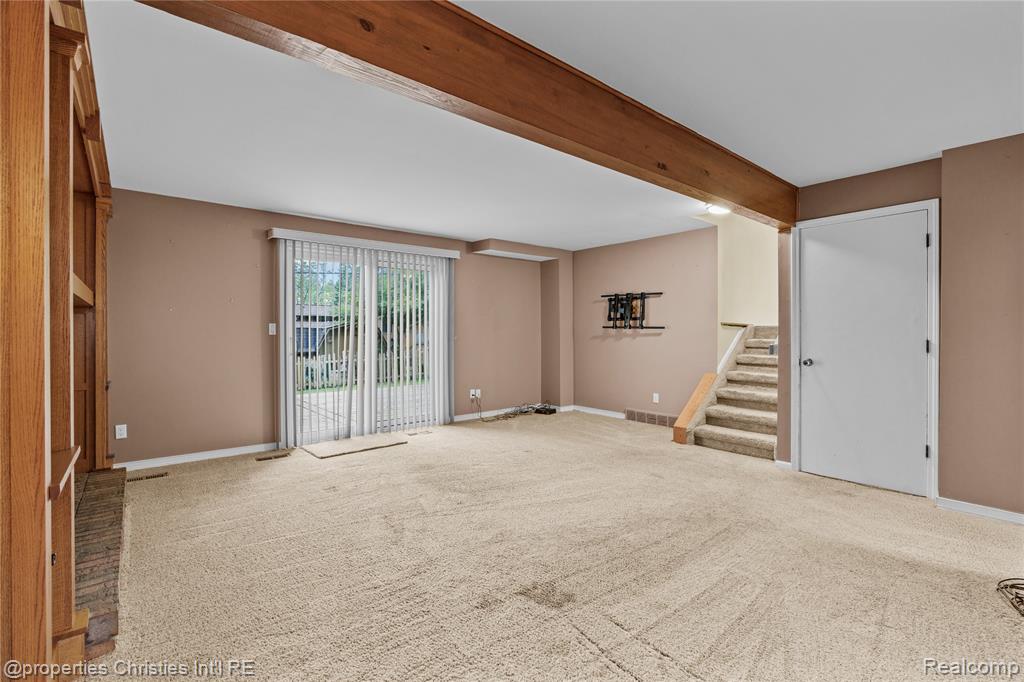 6785 GRASSLAND Avenue, West Bloomfield, MI 48324 — Photo 25