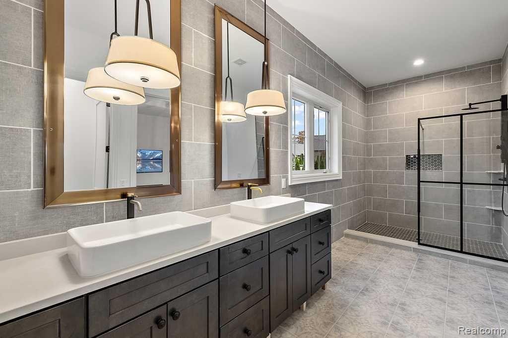 7158 SAWGRASS Drive, Washington, MI — Photo 33