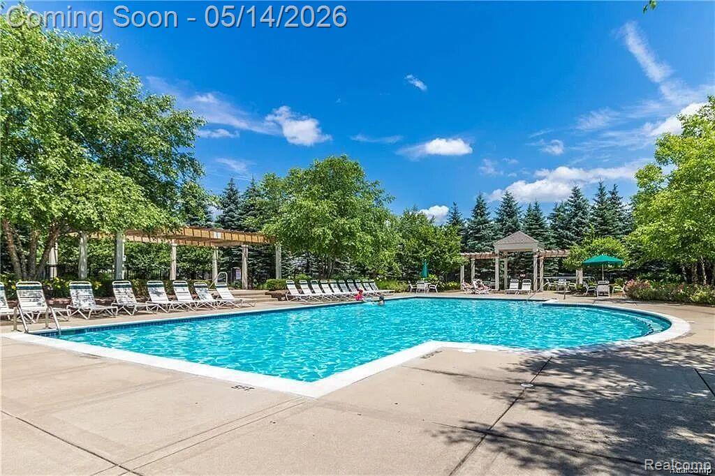 12201 Chesapeake Circle, Walled Lake, MI 48390 — Photo 19
