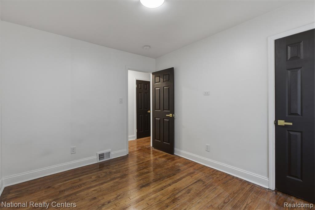 19766 Whitcomb Street, Detroit, MI 48235 — Photo 12