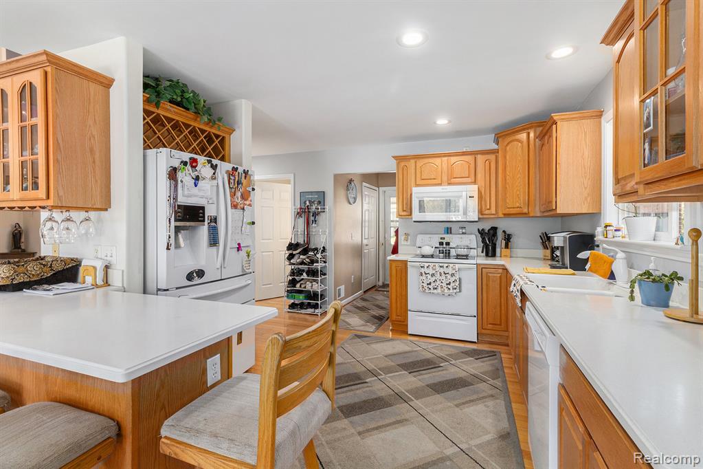 26659 Pepperwood Drive, Woodhaven, MI 48183 — Photo 7