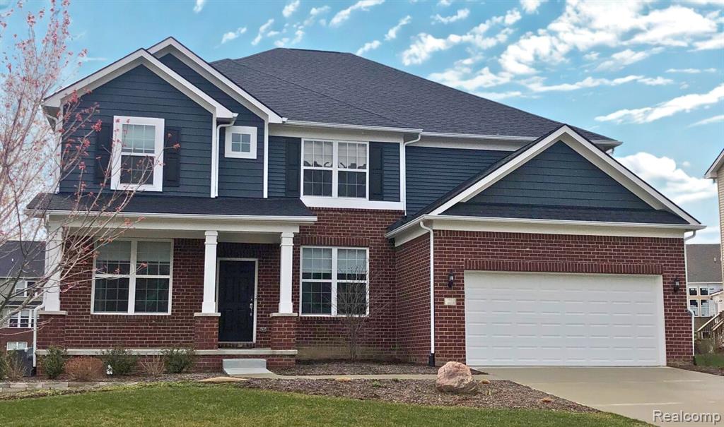 22546 Pondview Drive, Macomb, MI 48042