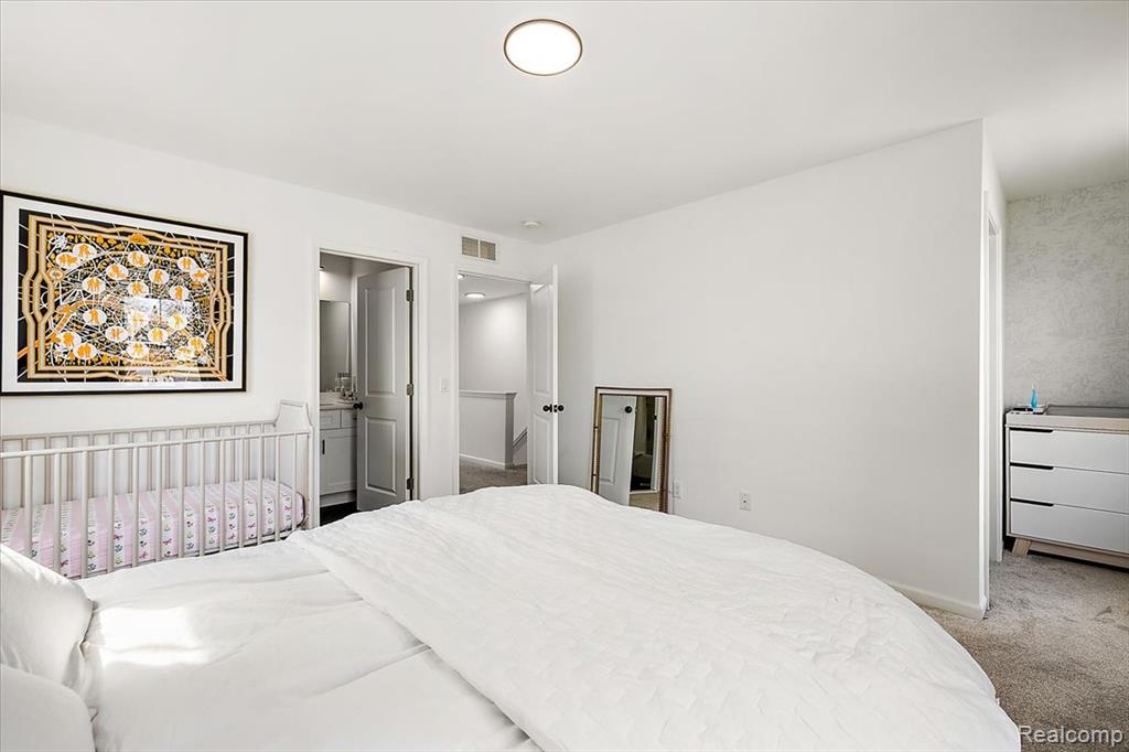 3927 Trailway Commons Circle, Auburn Hills, MI 48326 — Photo 20