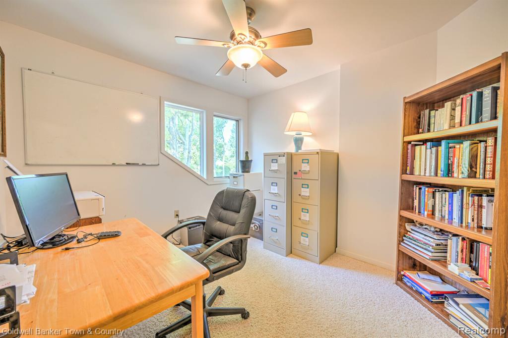 11265 N Shore Drive, Whitmore Lake, MI 48189 — Photo 35