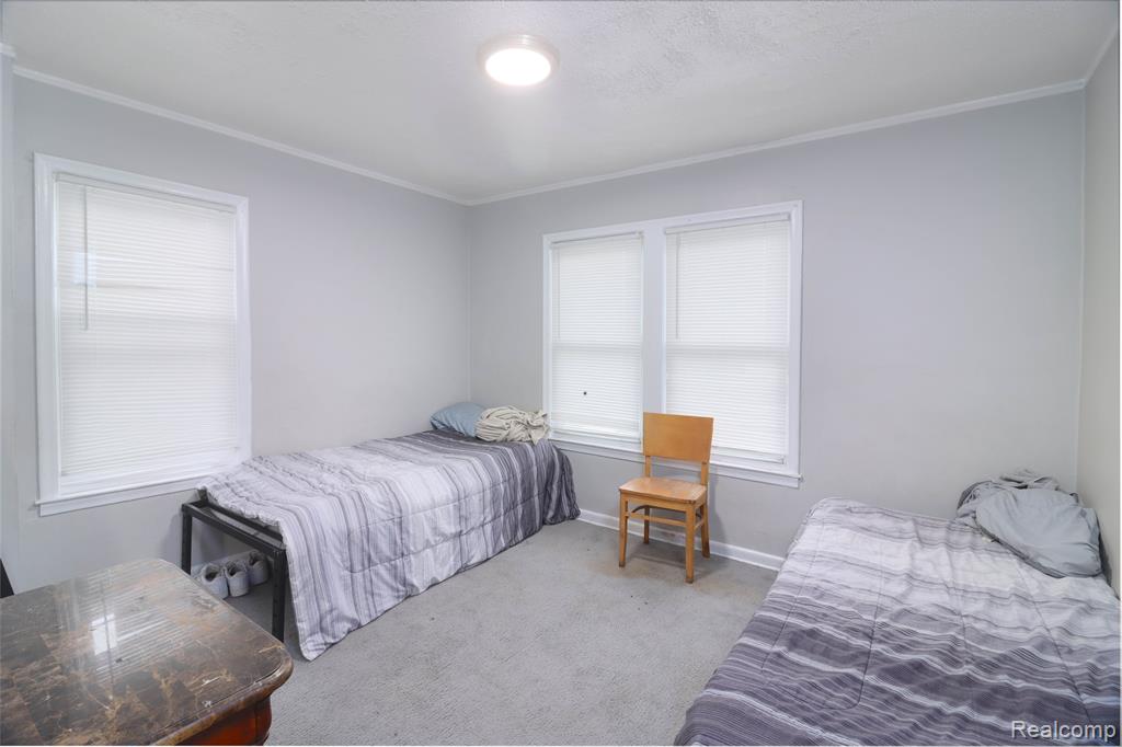 9409 SORRENTO Street, Detroit, MI 48228 — Photo 5