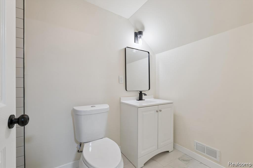 15876 Burt Road, Detroit, MI 48223 — Photo 13