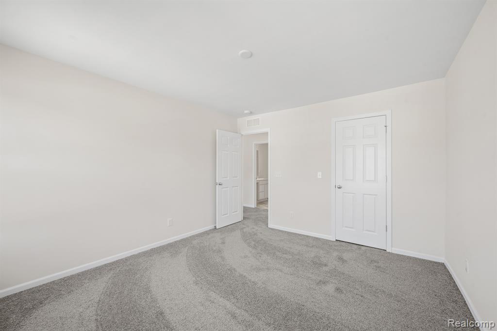 414 Hidden River W, Holly, MI 48442 — Photo 27