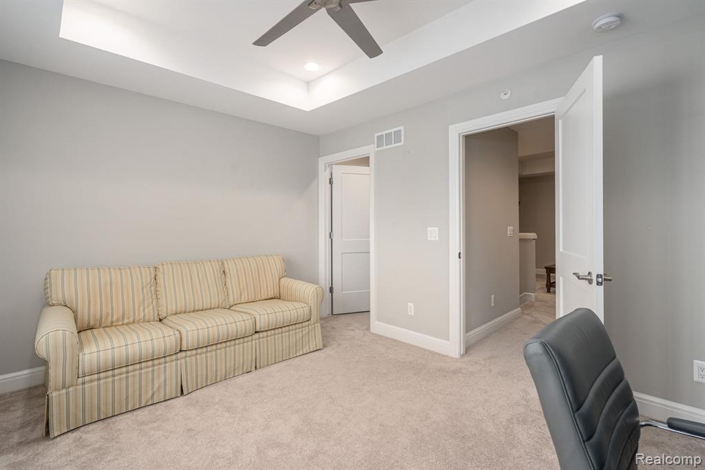 7484 Gramercy Circle, West Bloomfield, MI — Photo 39