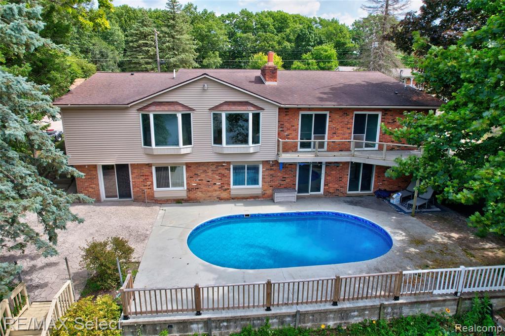 16172 Crest Drive, Linden, MI 48451 — Photo 15
