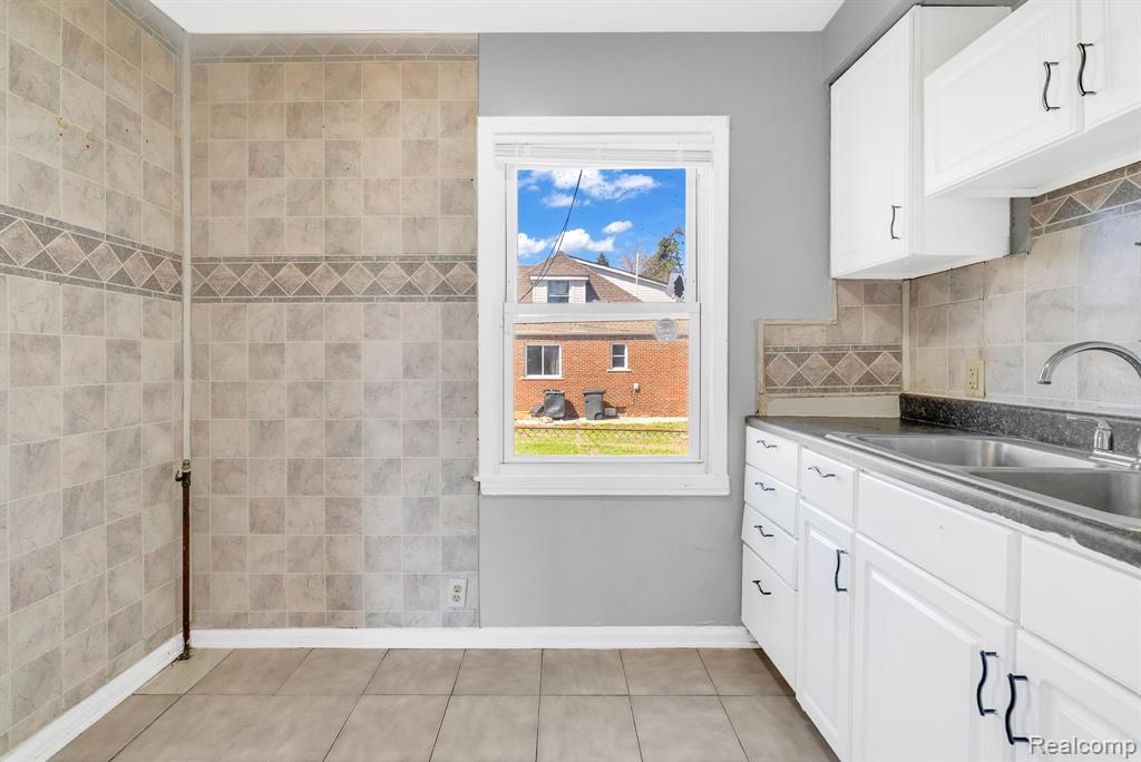 12716 Conner Street, Detroit, MI 48205 — Photo 15