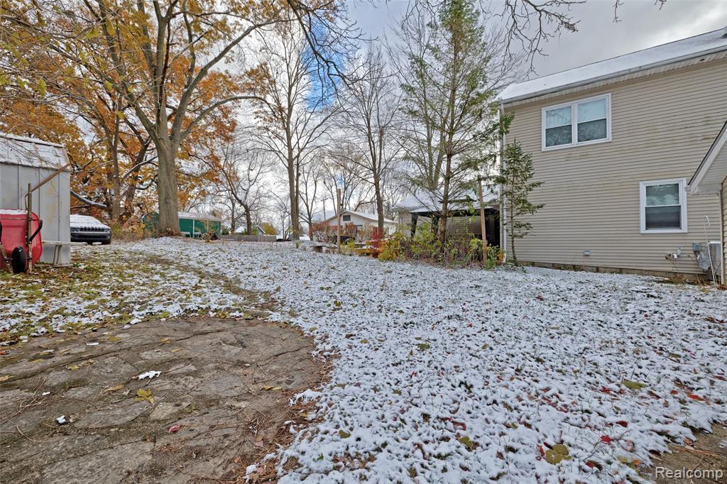 126 N North Shore Drive, Lake Orion, MI 48362 — Photo 47