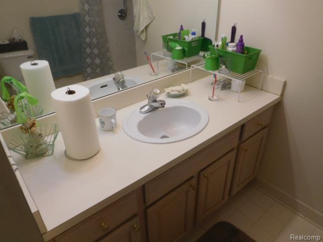 4116 April Lane, 24, Sterling Heights, MI 48310 — Photo 15