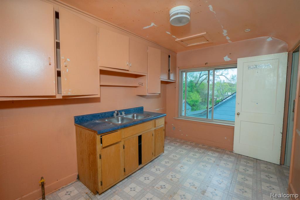 20475 San Juan Drive, Detroit, MI 48221 — Photo 21