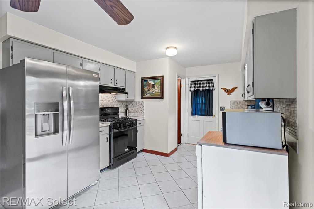 5368 Dunbar Drive, Grand Blanc, MI 48439 — Photo 9