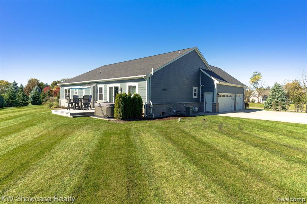 4276 TAGGETT LAKE Drive, Highland, MI — Photo 41