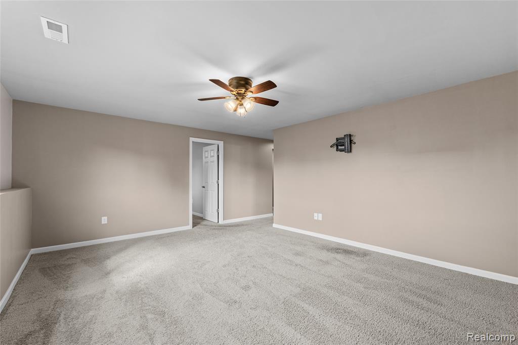 7158 Primrose Lane, Grand Blanc, MI 48439 — Photo 23