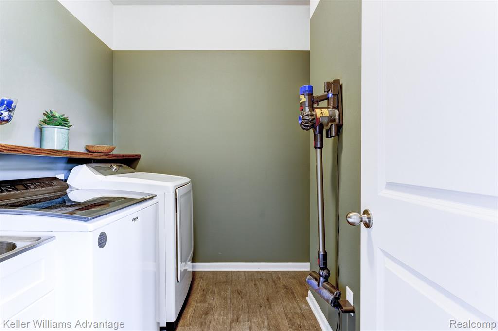 124 Shannon Partin Boulevard, South Lyon, MI 48178 — Photo 26