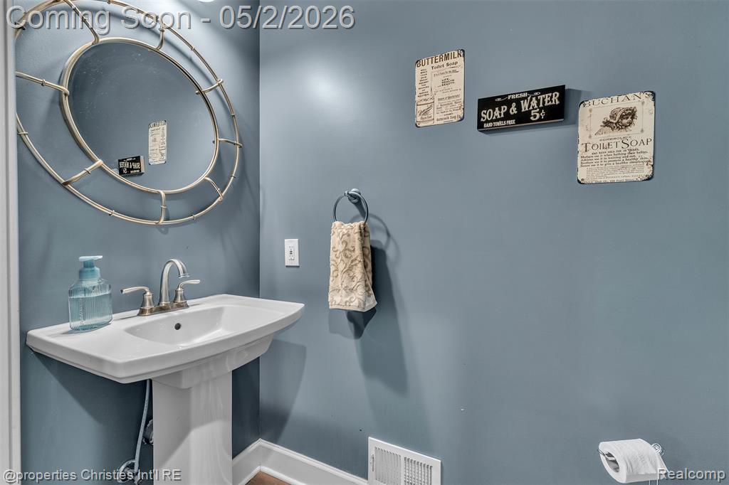 3281 Cumberland Road, Berkley, MI 48072 — Photo 8