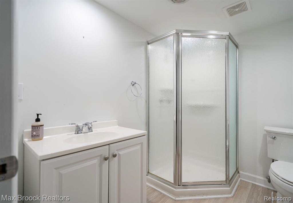 4344 Gateway Circle, West Bloomfield, MI — Photo 33